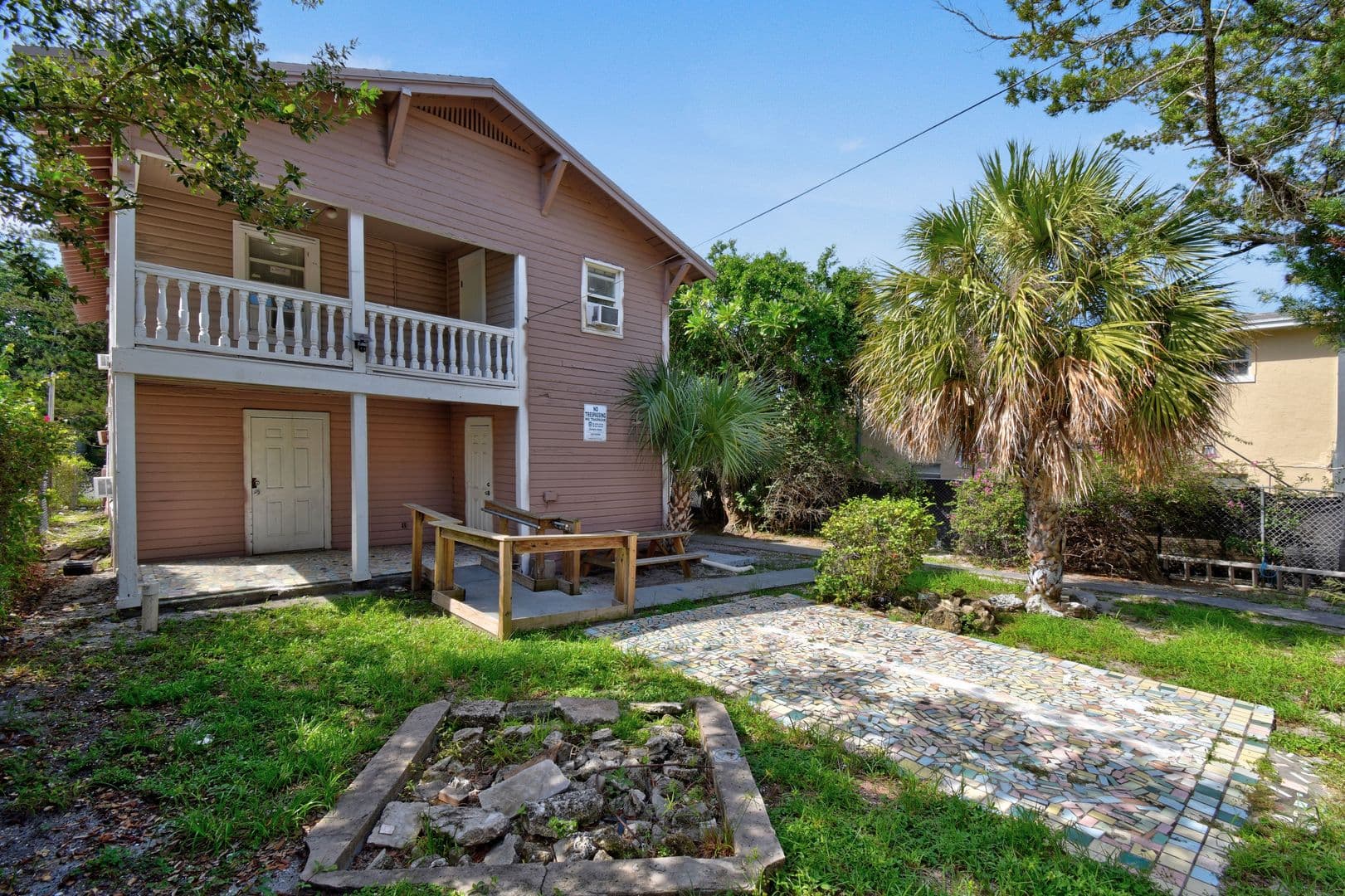 West Palm Beach Apartment: 885 7th St