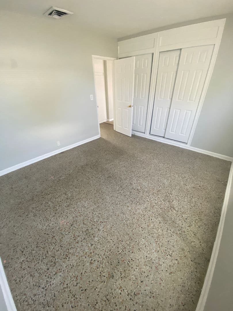West Palm Beach Apartment: 3712 Henry Ave
