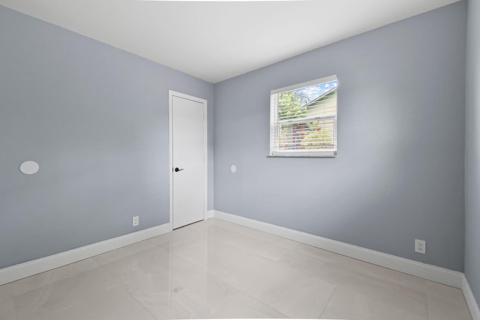Riviera Beach Apartment: 968 W 9th St