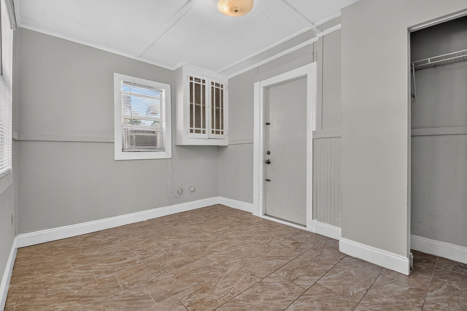 West Palm Beach Apartment: 885 7th St