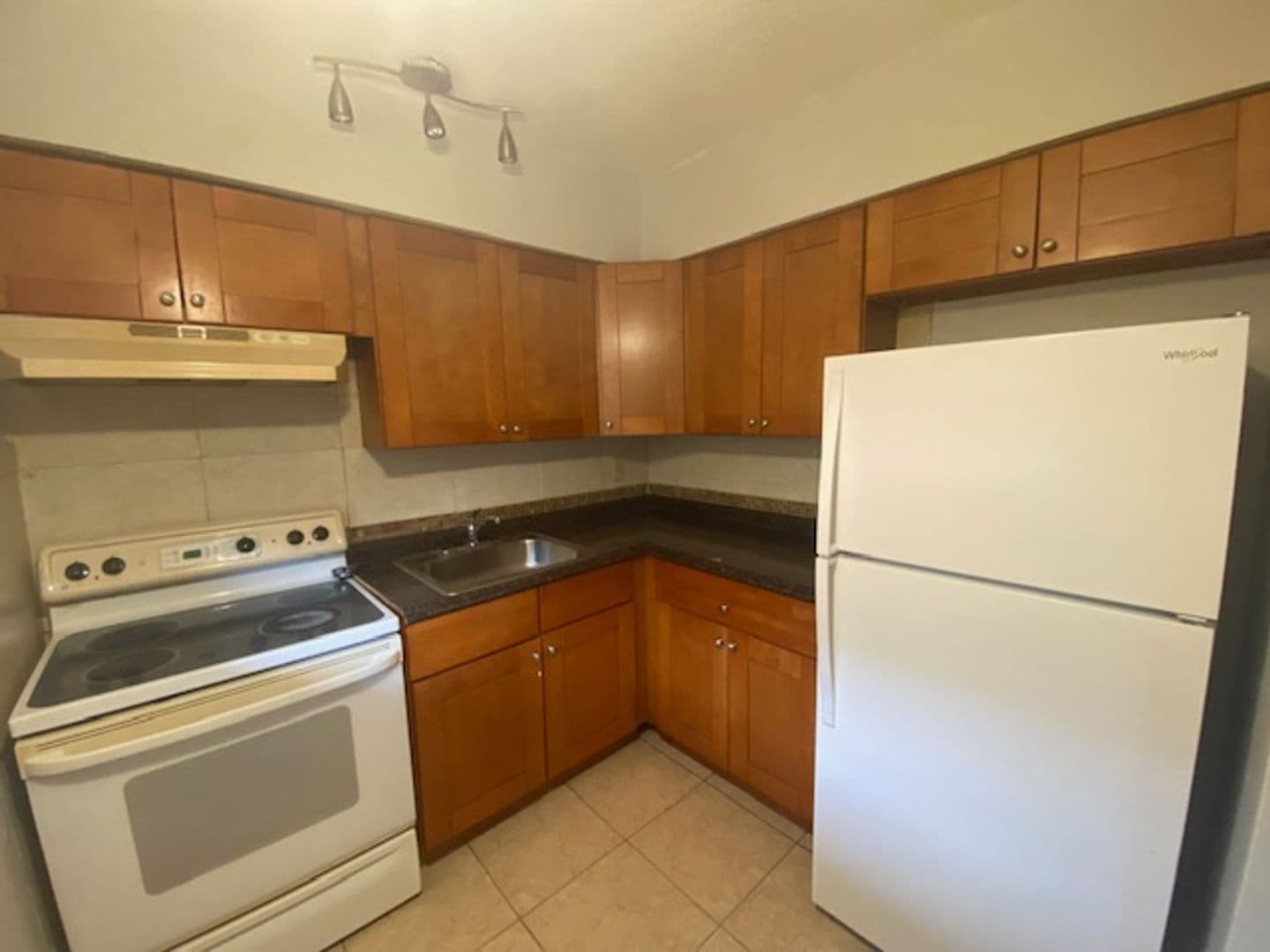 Fort Lauderdale Apartment: 220 SW 8th St