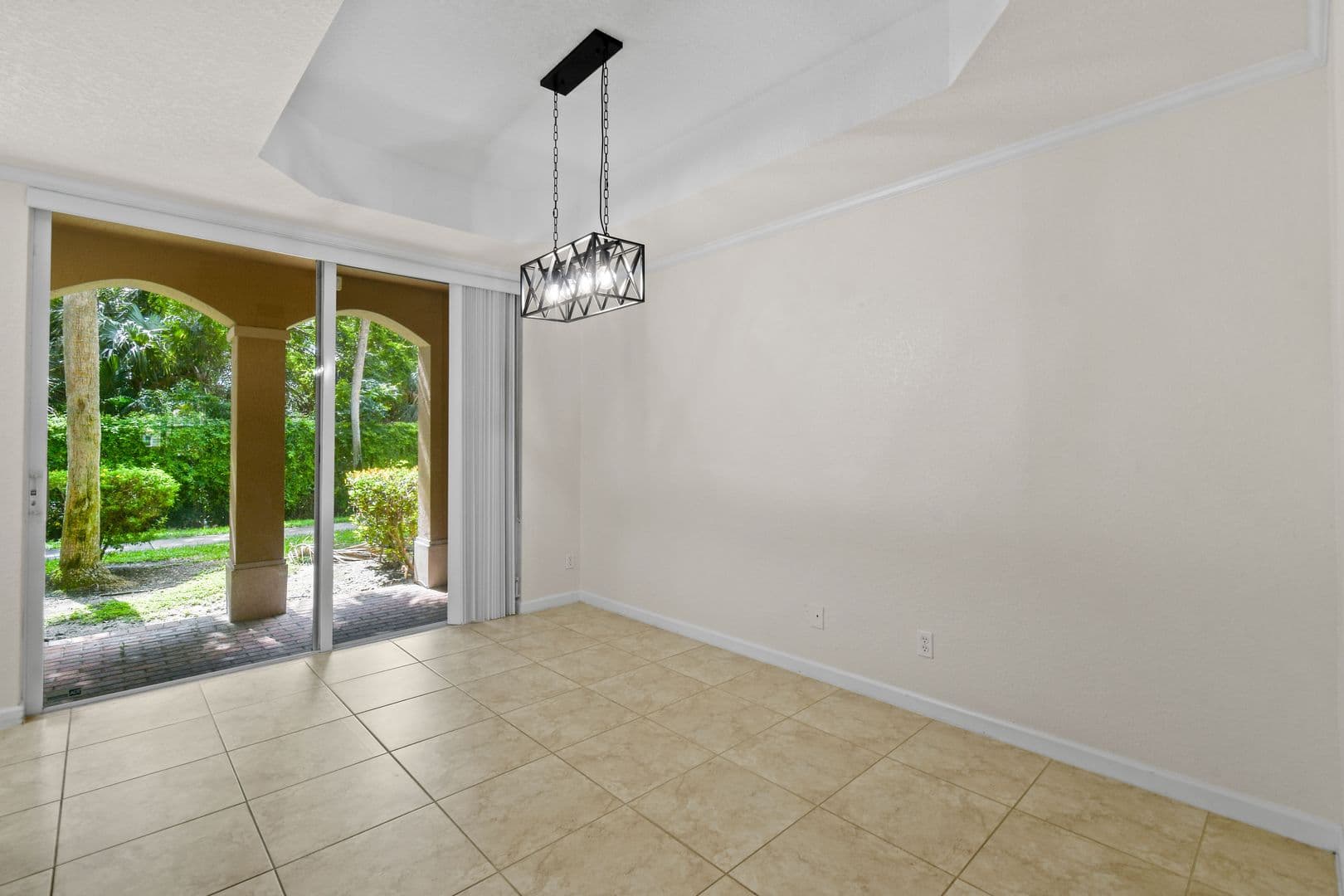 West Palm Beach House: 2912 Hidden Hills