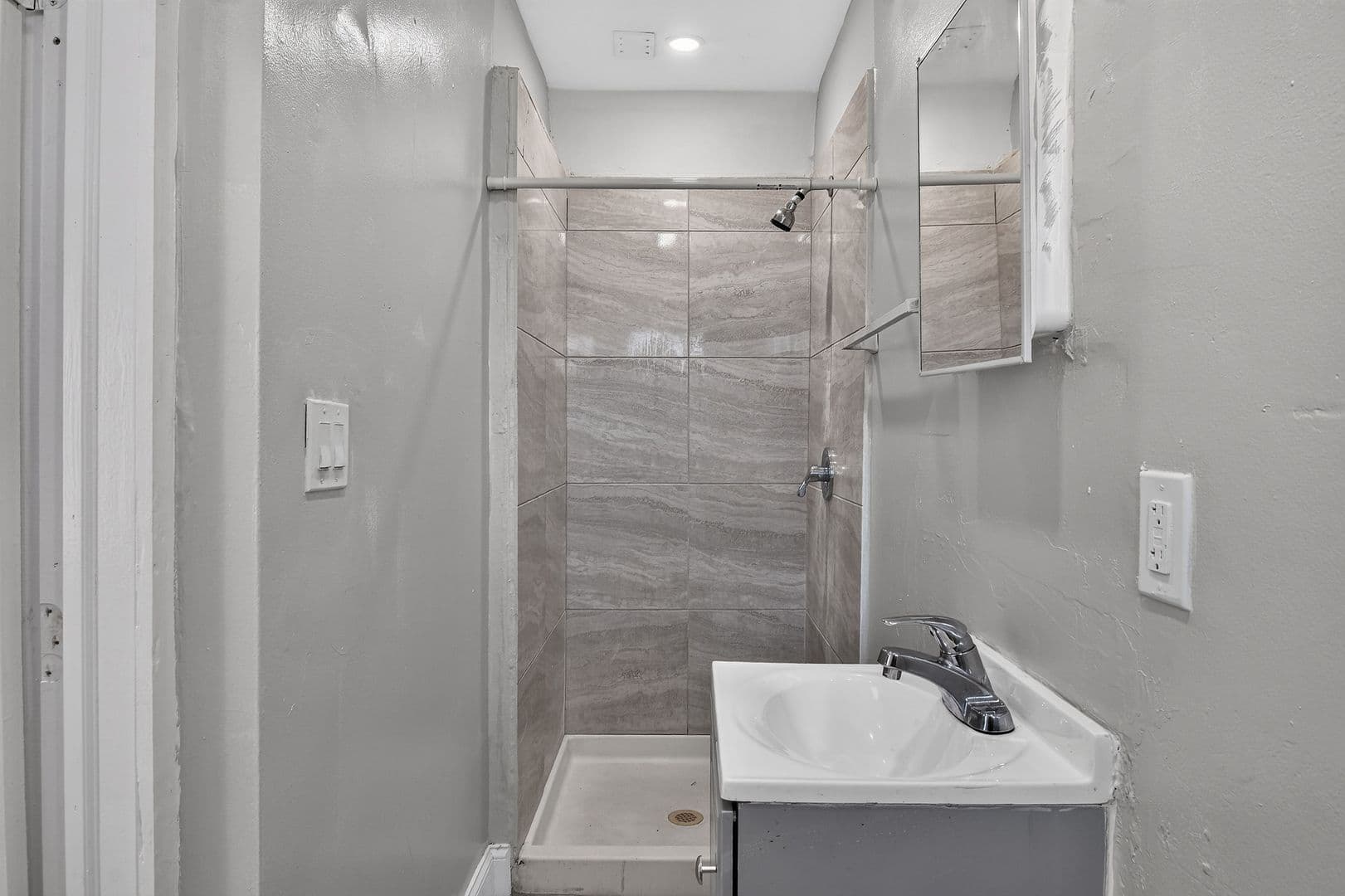 West Palm Beach Apartment: 885 7th St