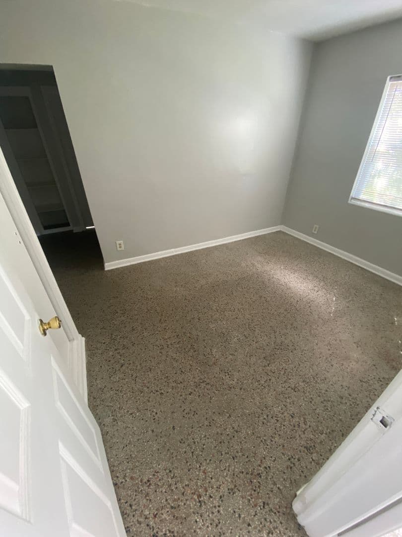 West Palm Beach Apartment: 3712 Henry Ave