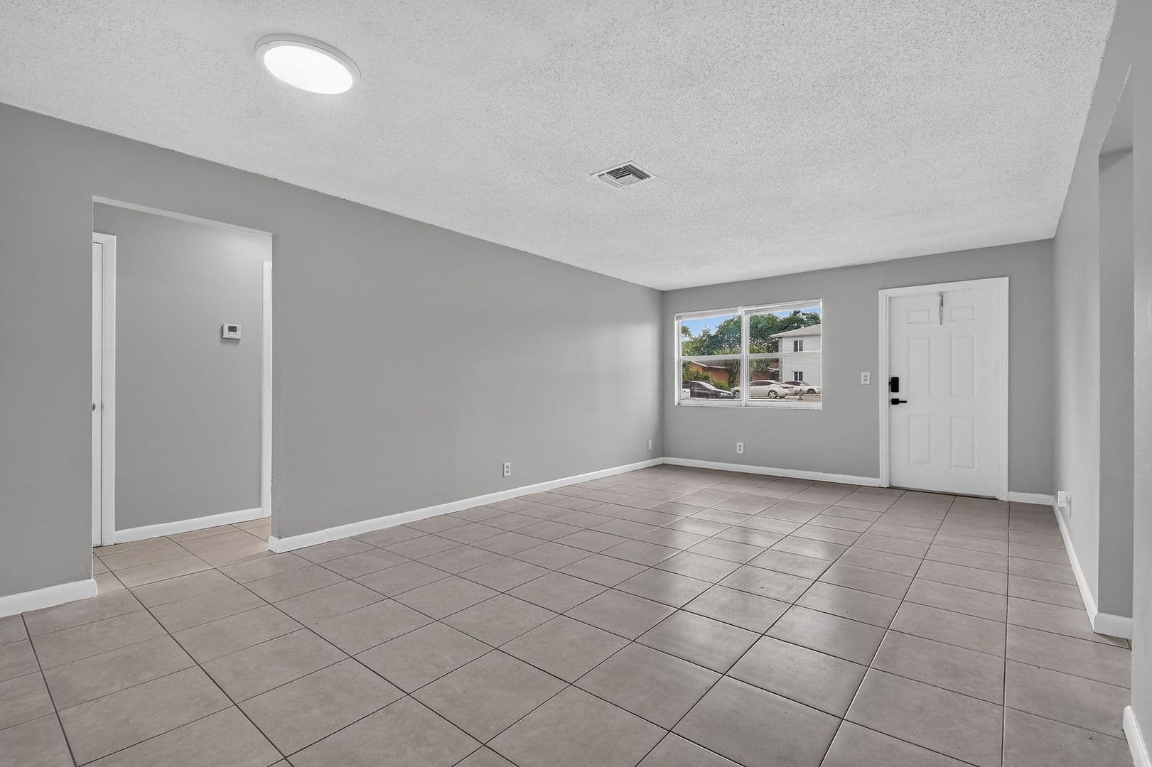 Riviera Beach House: 1037 W 28Th St