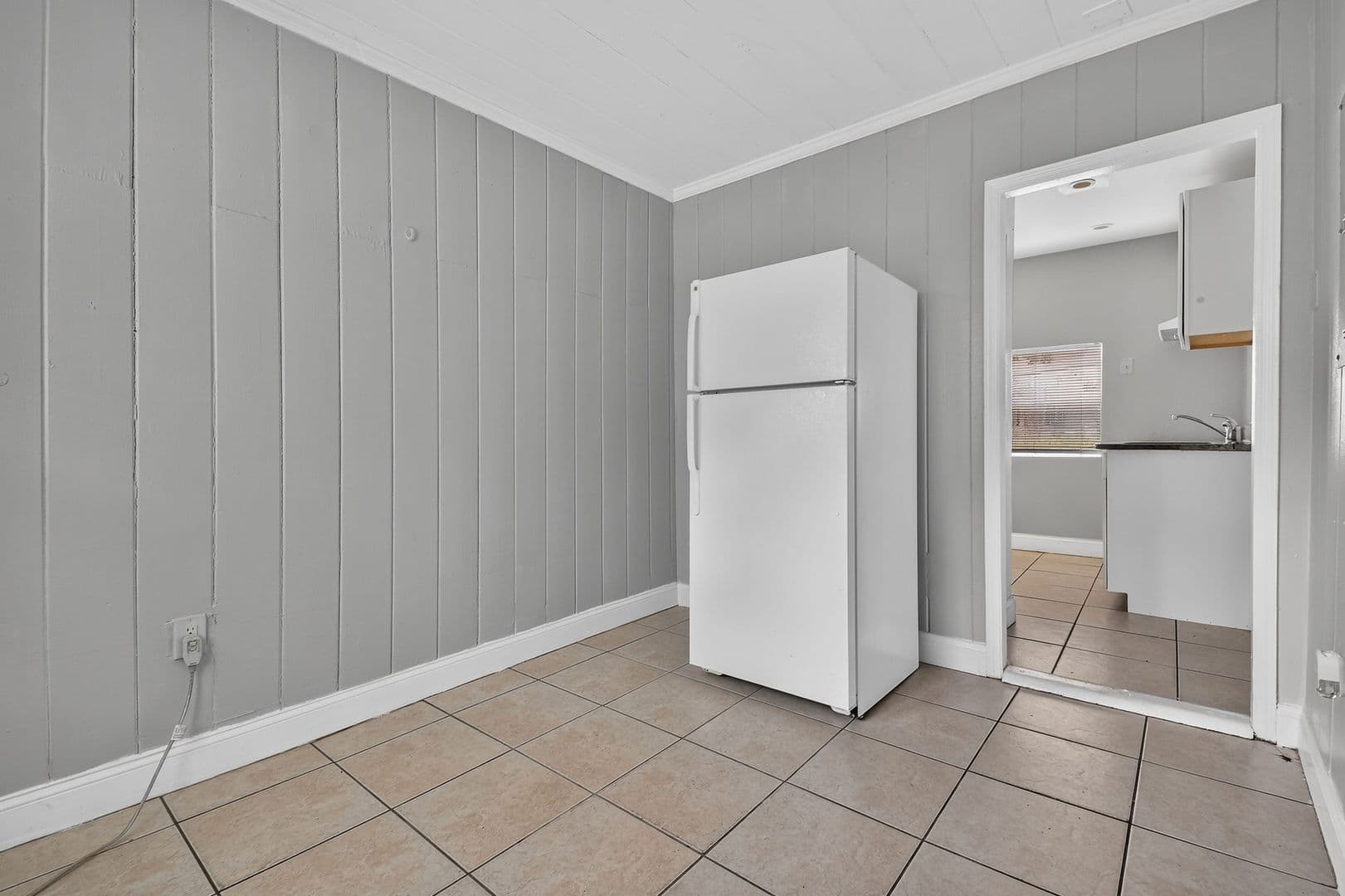 West Palm Beach Apartment: 885 7th St