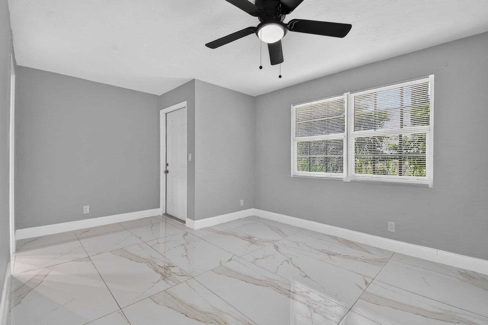 West Palm Beach Apartment: 812 13th St