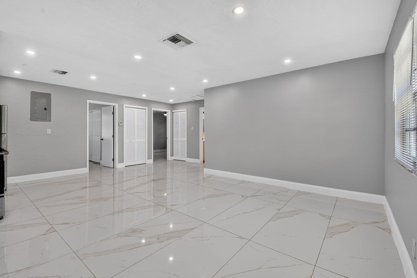 West Palm Beach Apartment: 812 13th St