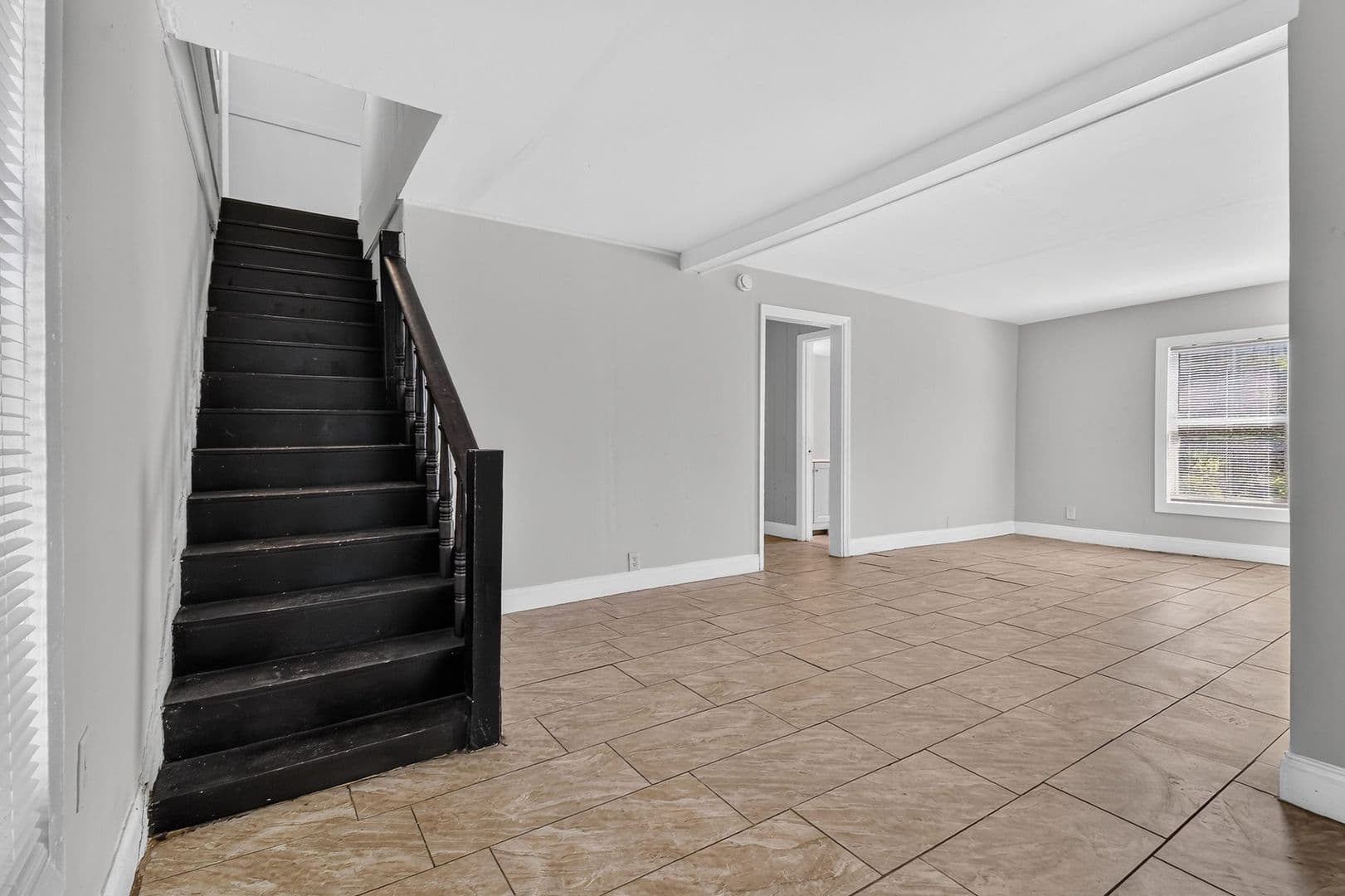West Palm Beach Apartment: 885 7th St