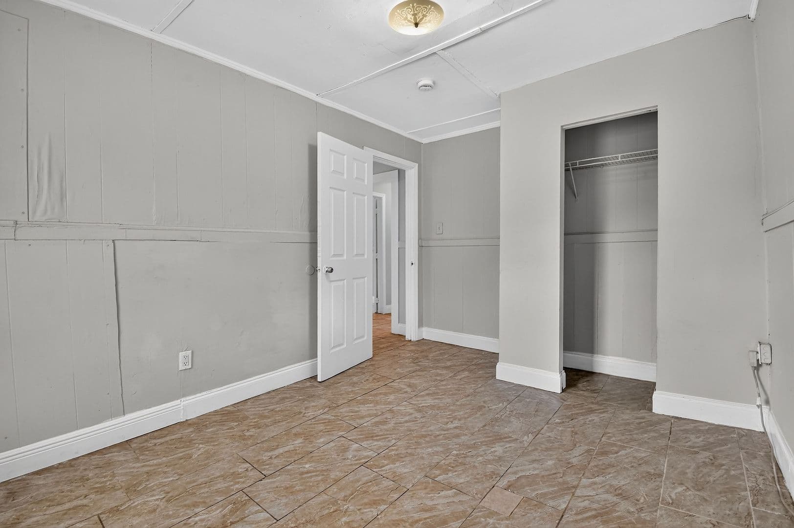 West Palm Beach Apartment: 885 7th St
