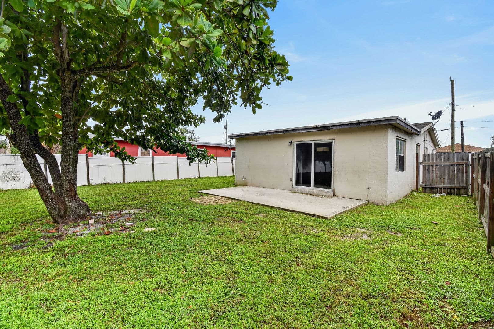 Riviera Beach House: 1037 W 28Th St