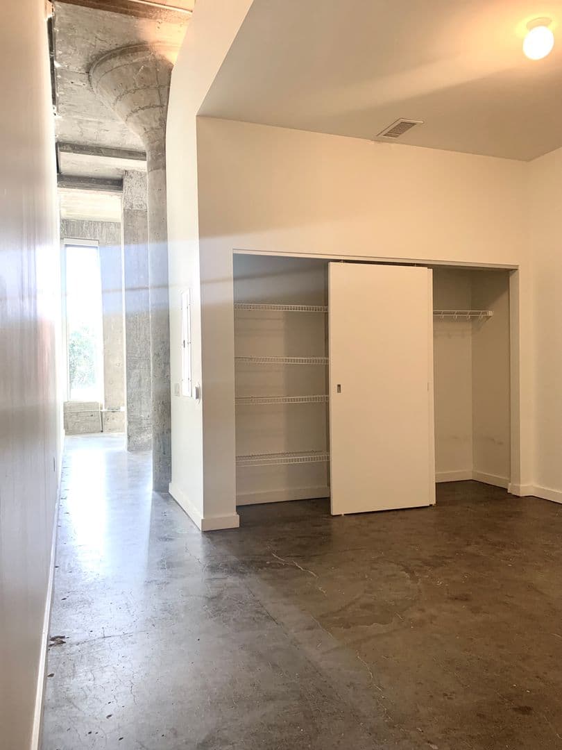 Kansas City Apartment: 1721 Walnut