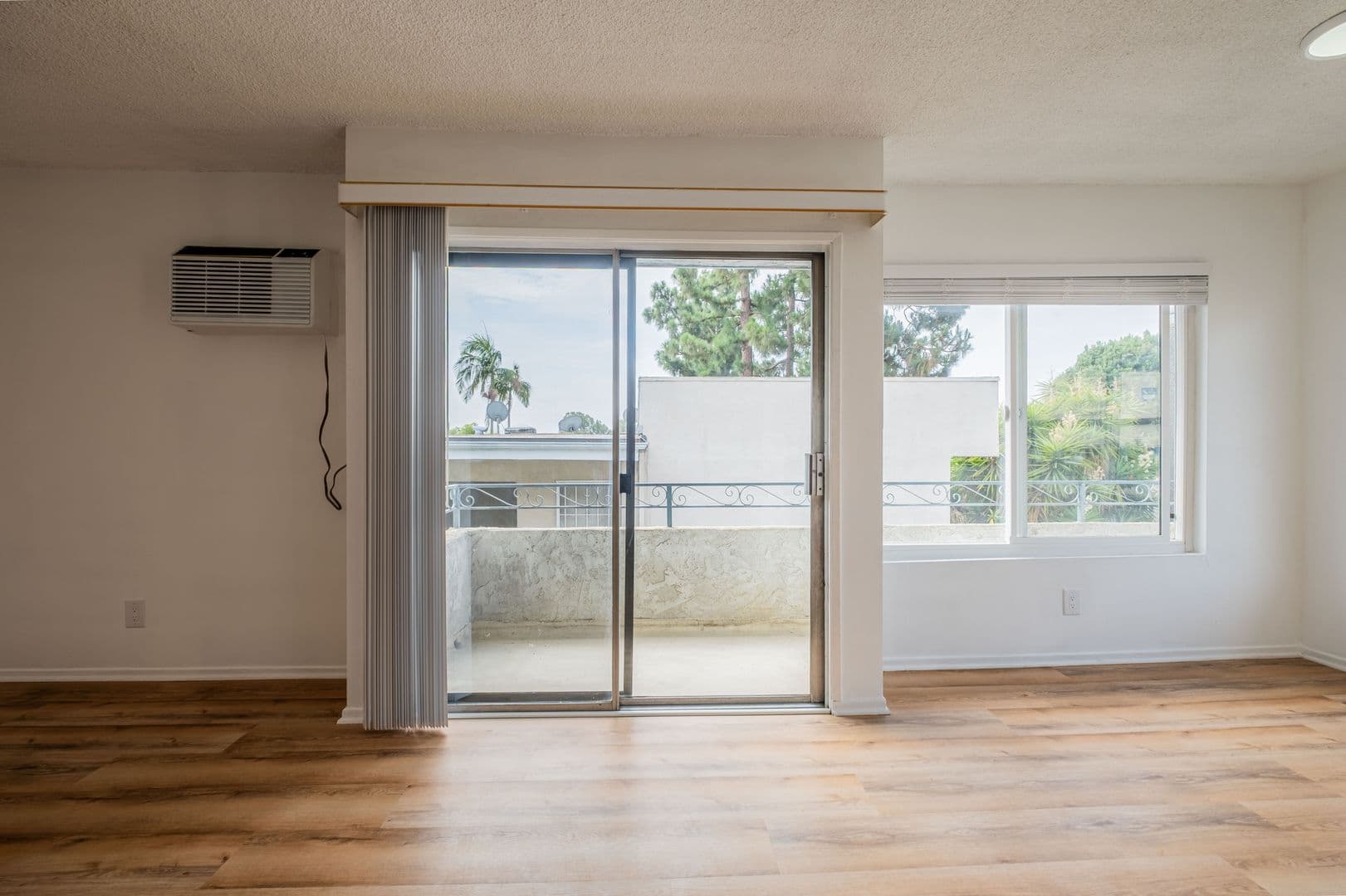 Los Angeles Apartment: 1426 N. Fairfax Avenue