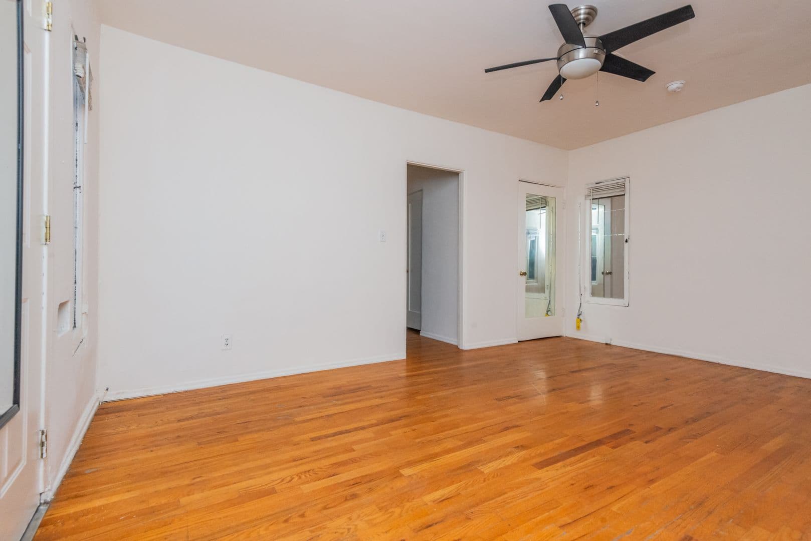 Los Angeles Apartment: 1225 North Citrus Ave.