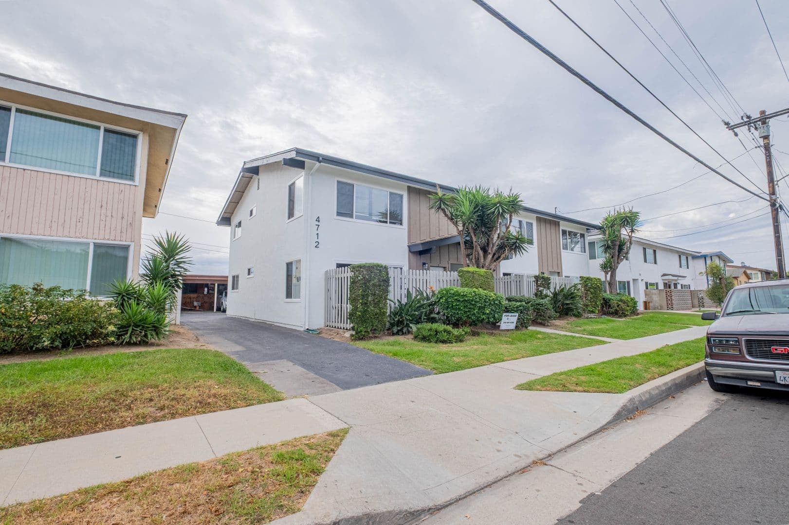 Torrance Apartment: 4712 Del Amo Blvd