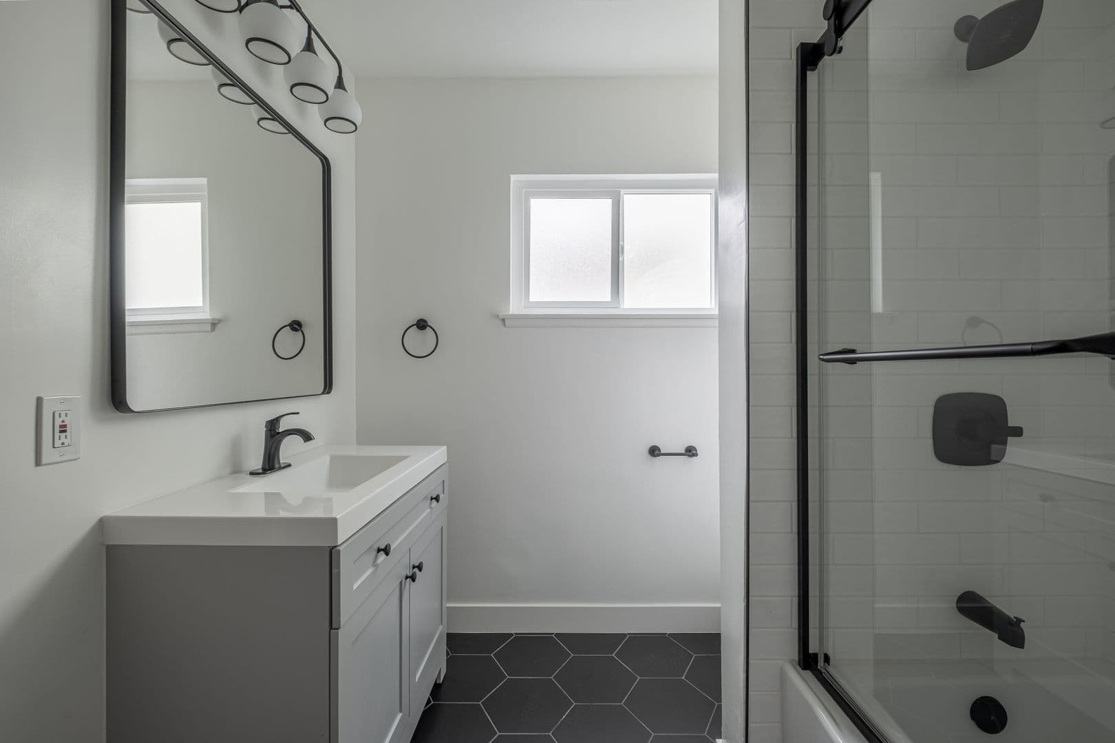 Torrance Apartment: 17901 Crenshaw Boulevard