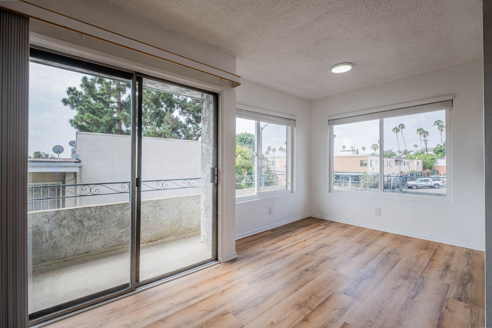 Los Angeles Apartment: 1426 N. Fairfax Avenue