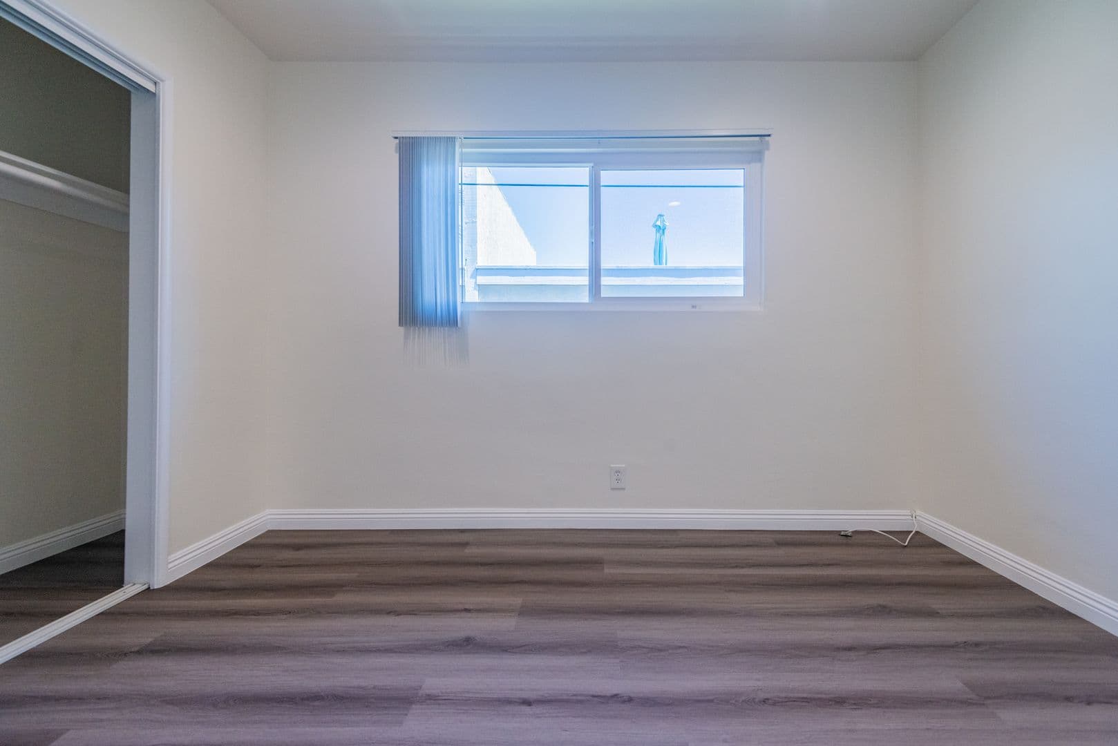 Redondo Beach Apartment: 2107 Pullman Lane