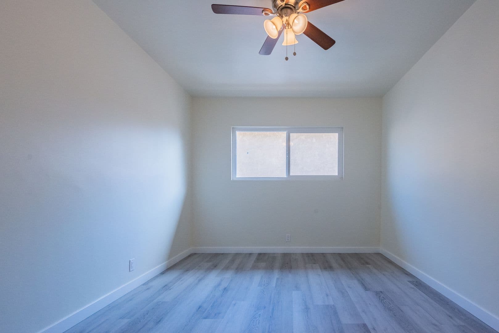 Redondo Beach Apartment: 2107 Pullman Lane