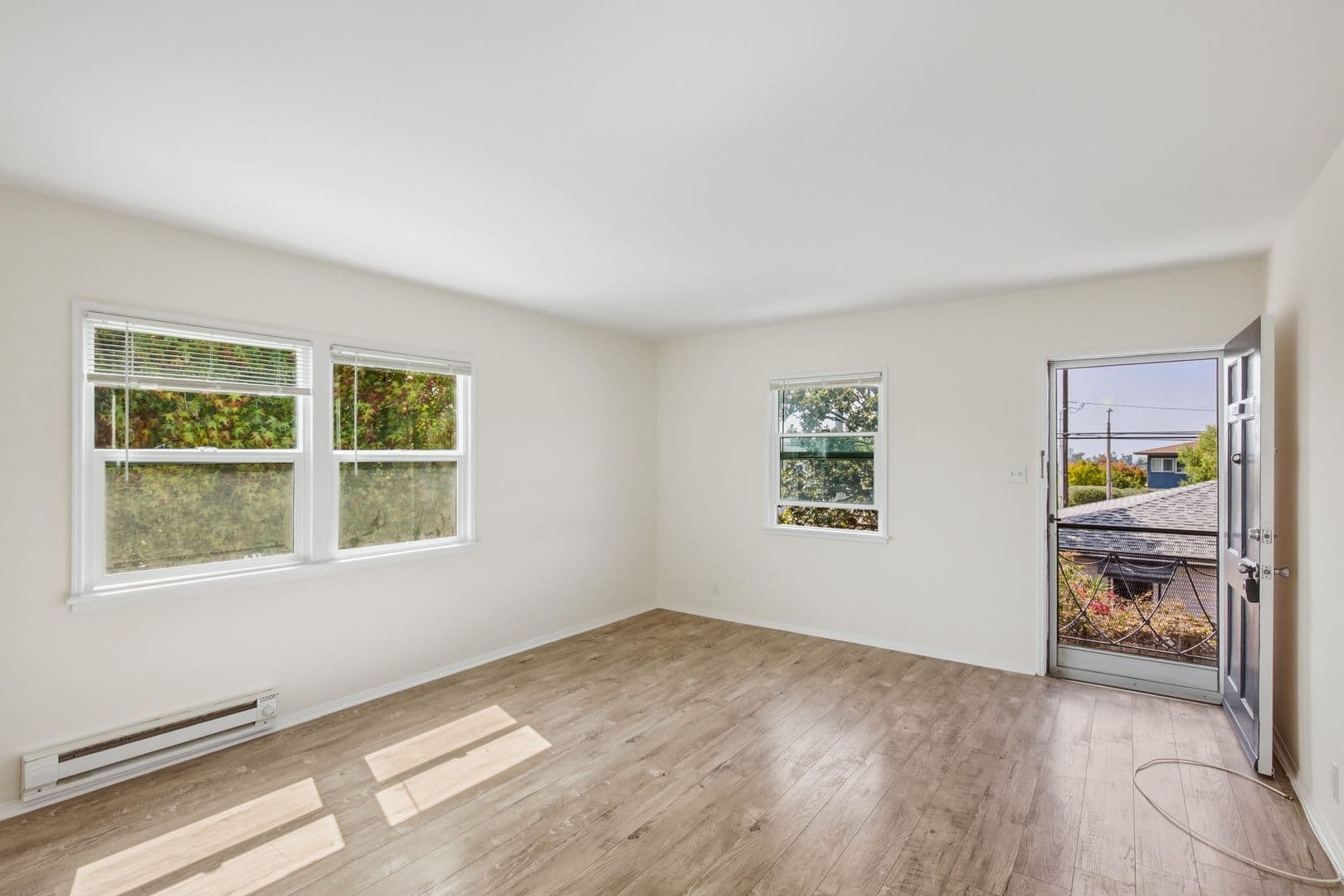 Santa Monica Apartment: 2521 Euclid Street