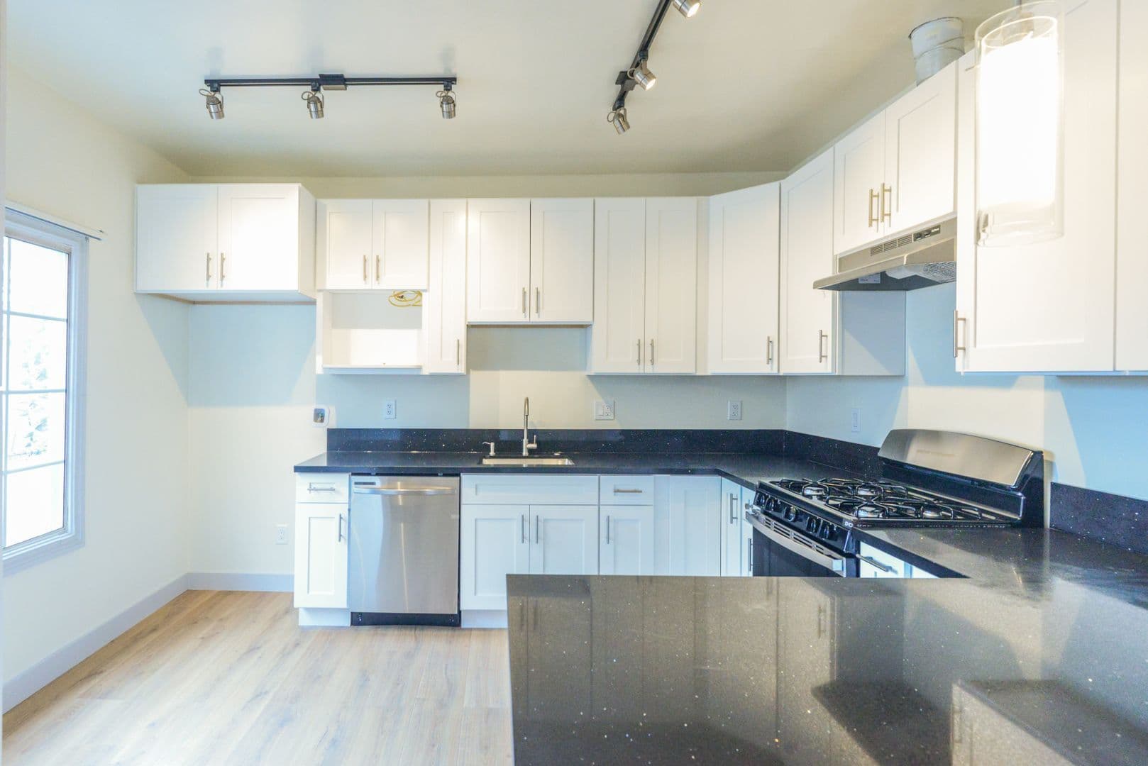 Los Angeles Apartment: 1125 N. New Hampshire Avenue