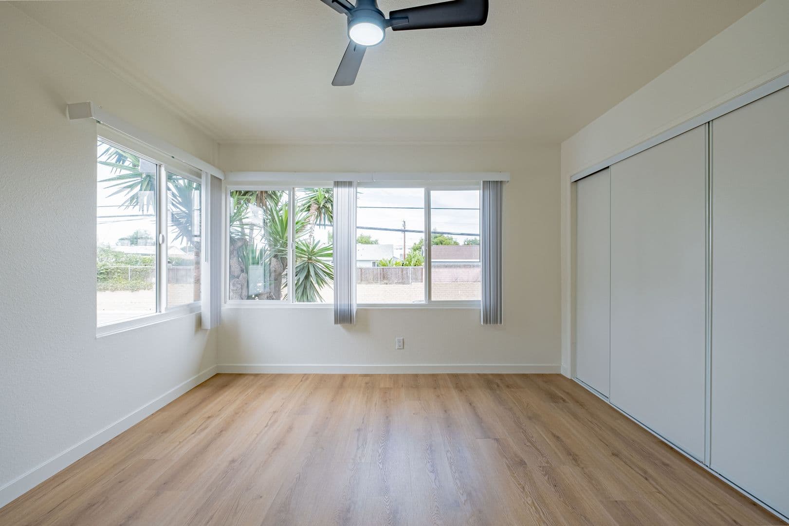 Torrance Apartment: 4712 Del Amo Blvd