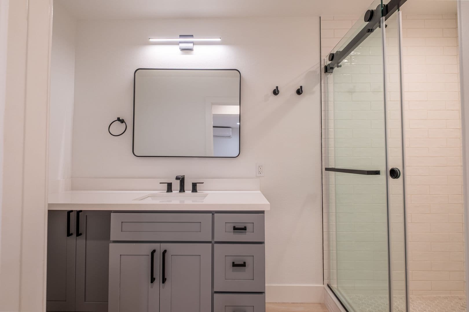 Redondo Beach Apartment: 2107 Pullman Lane