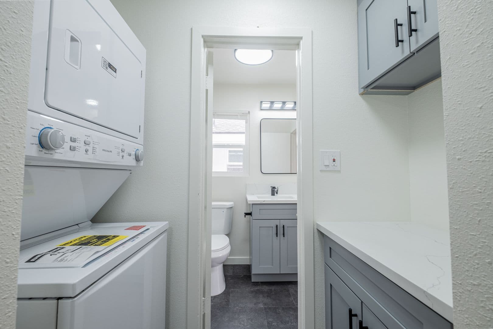 Torrance Apartment: 4712 Del Amo Blvd