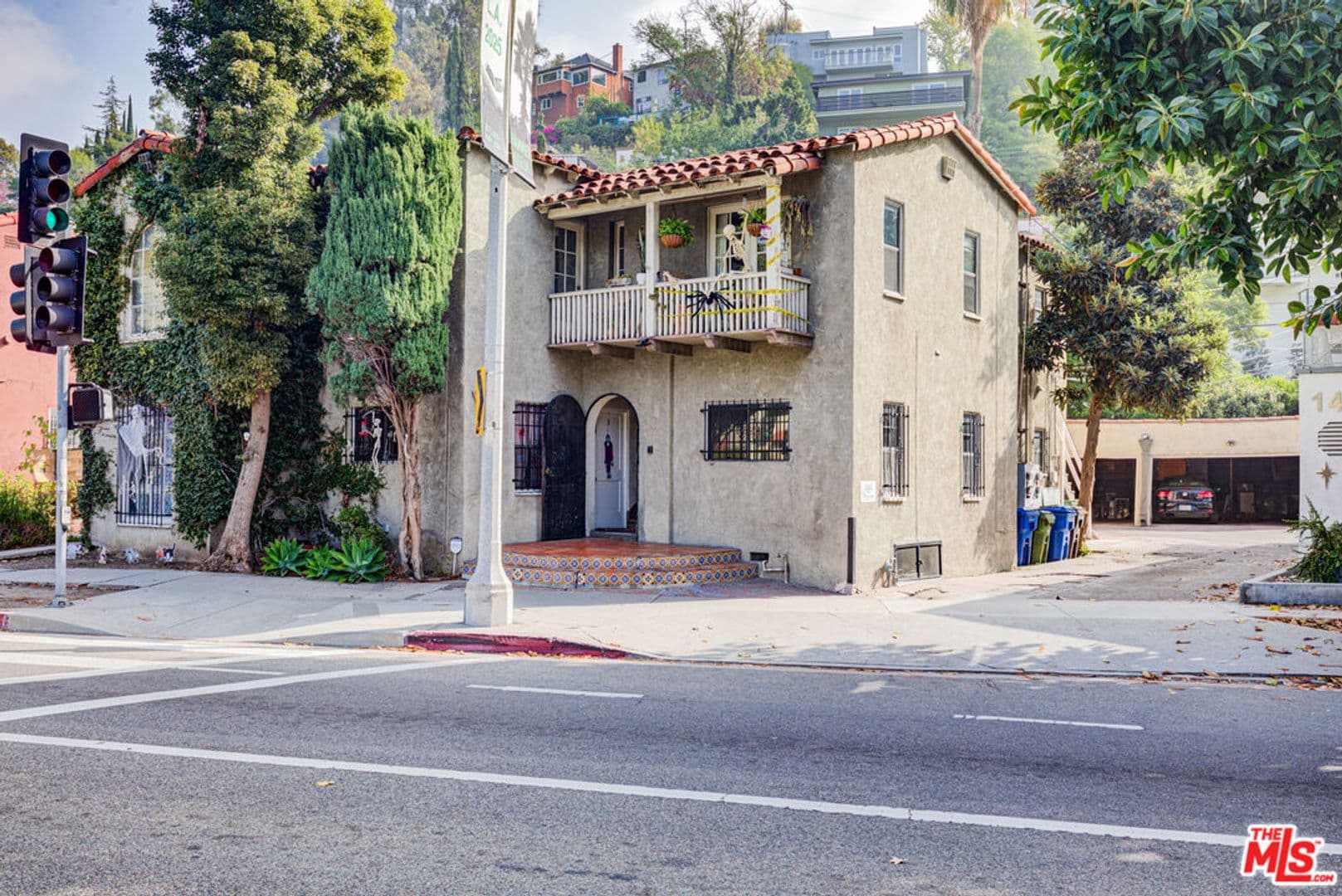Los Angeles Apartment: 1492 Silver Lake Blvd