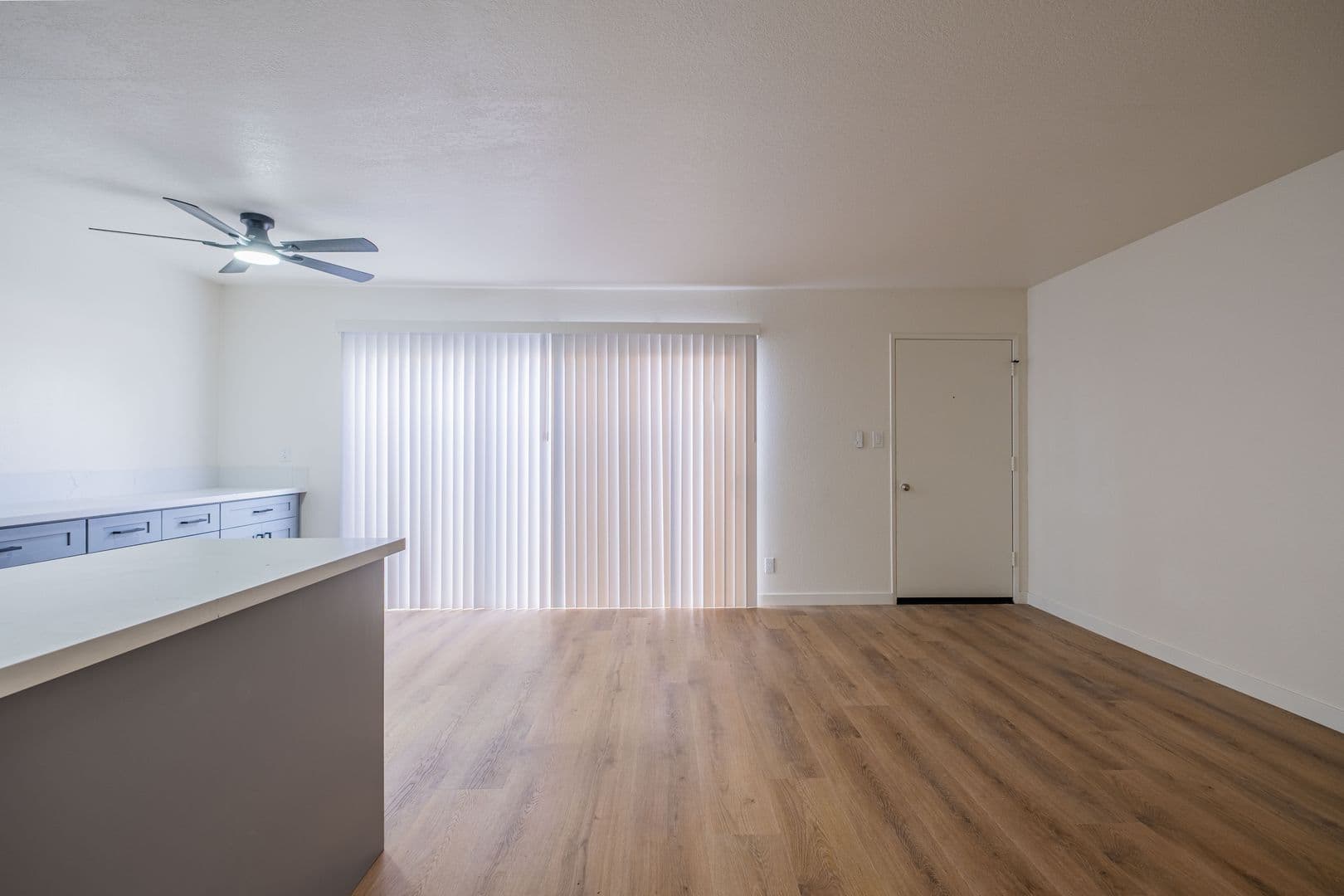 Torrance Apartment: 4712 Del Amo Blvd