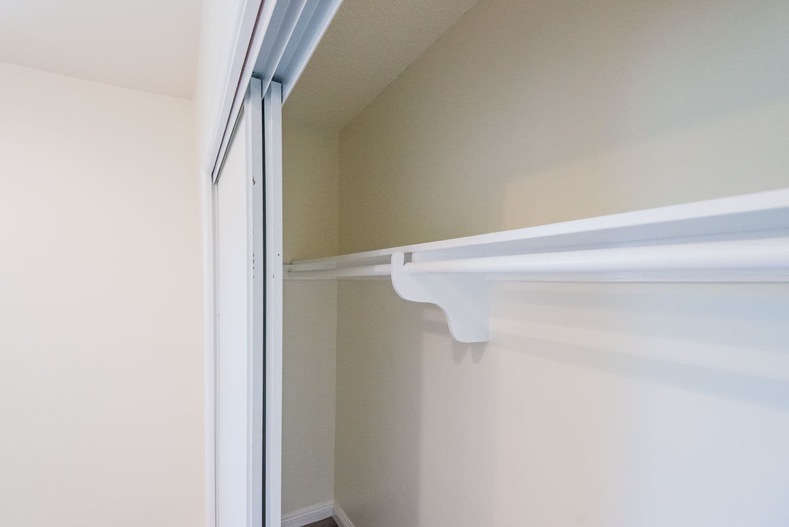 Redondo Beach Apartment: 2107 Pullman Lane