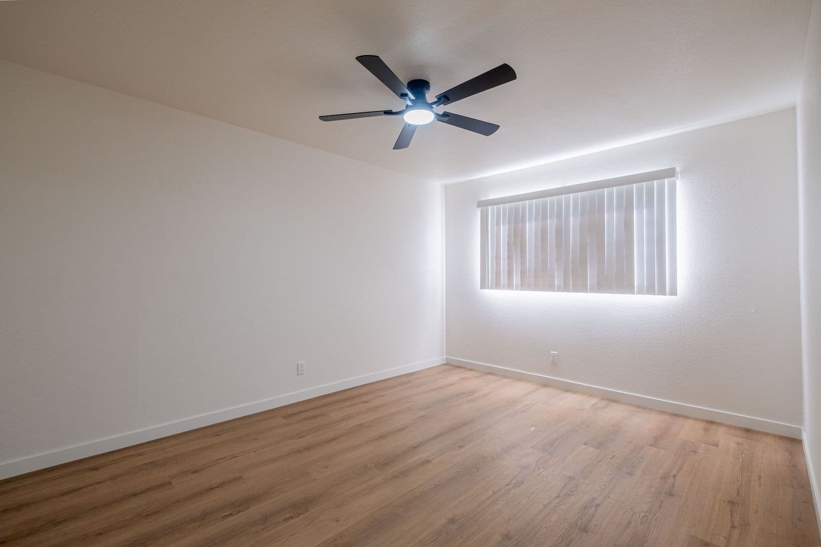 Torrance Apartment: 4712 Del Amo Blvd