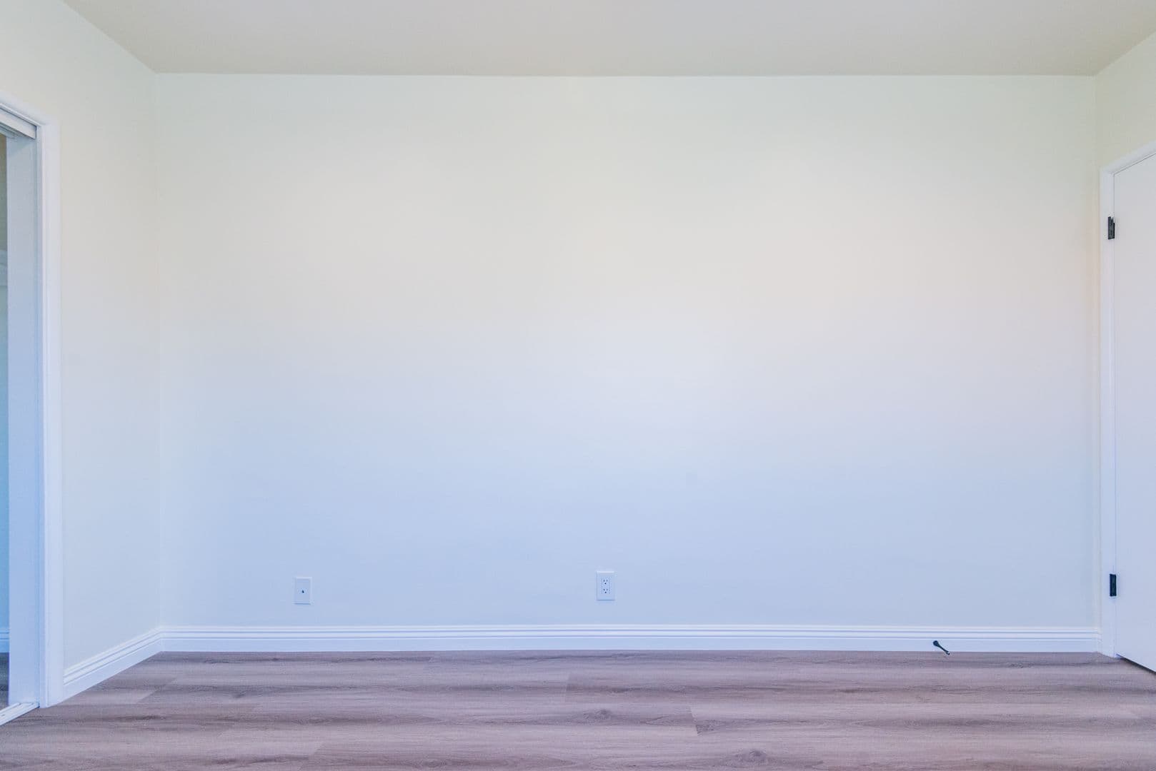Redondo Beach Apartment: 2107 Pullman Lane