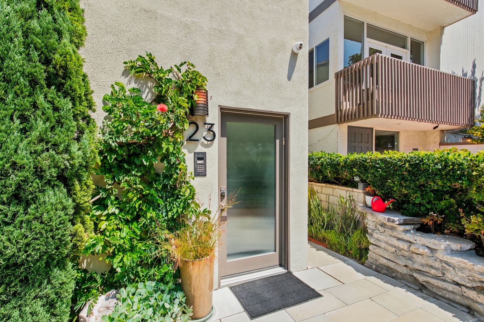 Marina del Rey Apartment: 21-23 Privateer Street