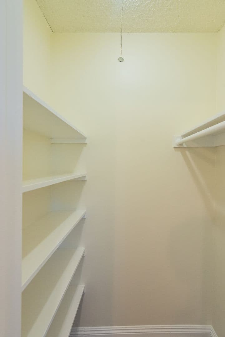 Redondo Beach Apartment: 2107 Pullman Lane