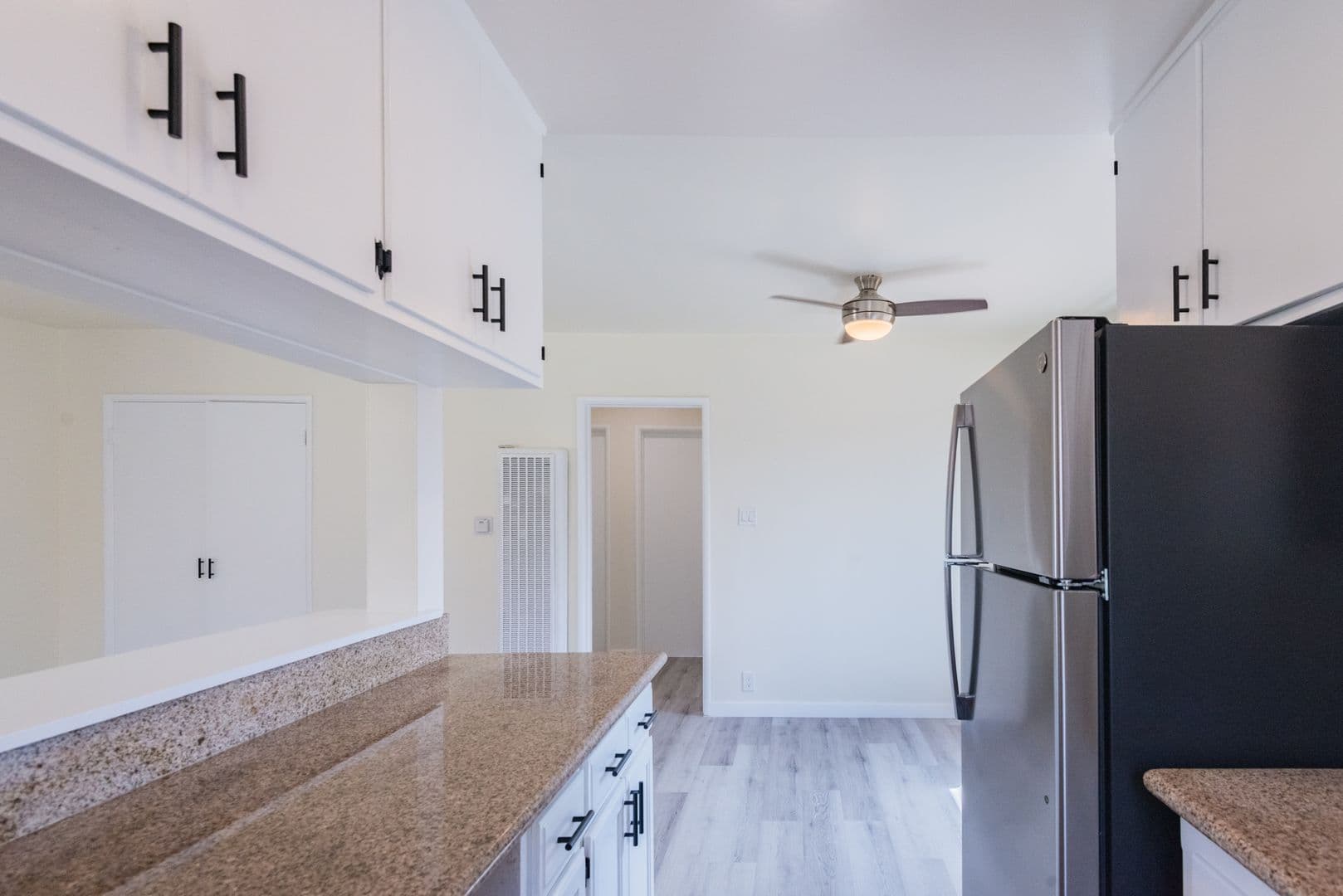 Redondo Beach Apartment: 2107 Pullman Lane