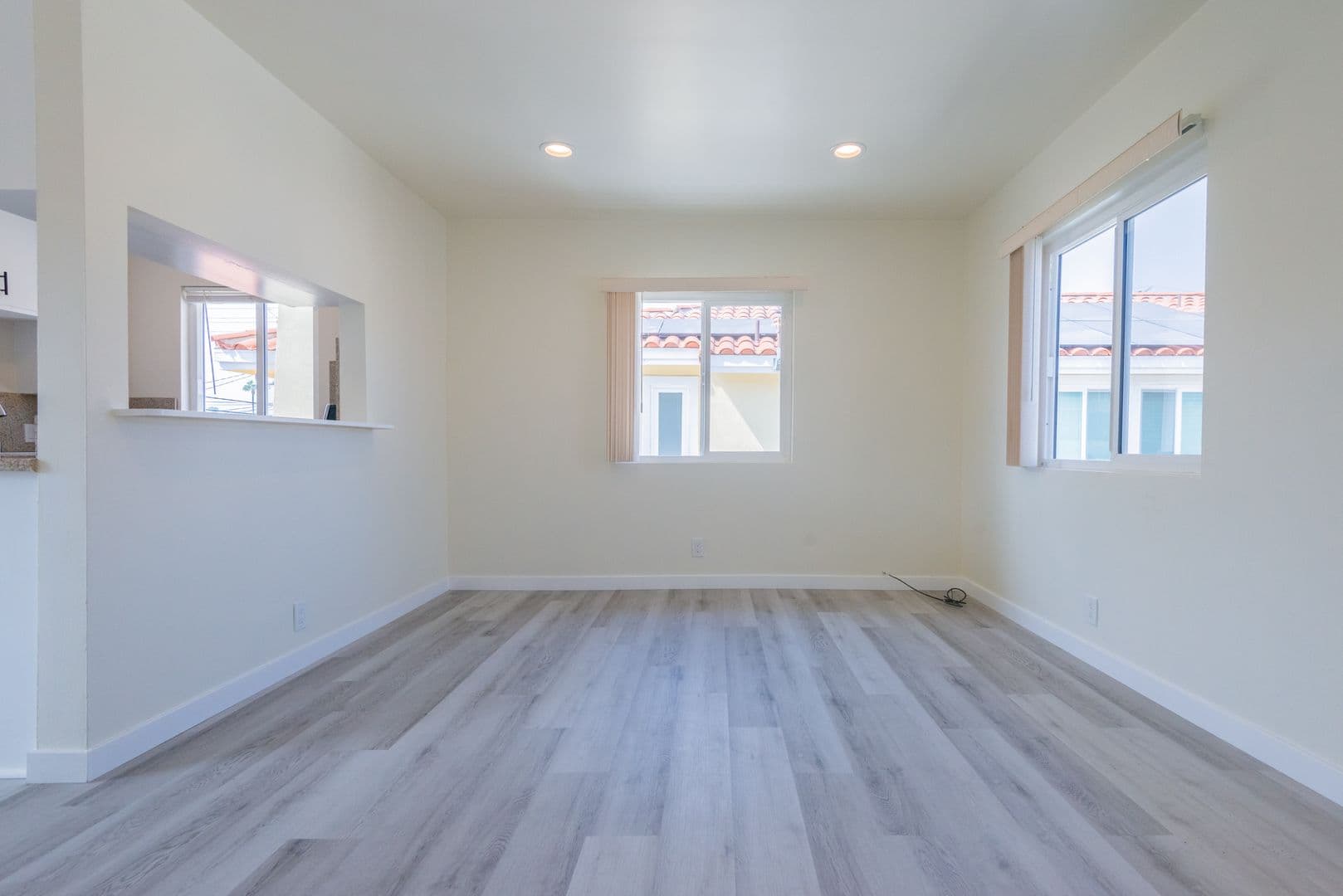Redondo Beach Apartment: 2107 Pullman Lane