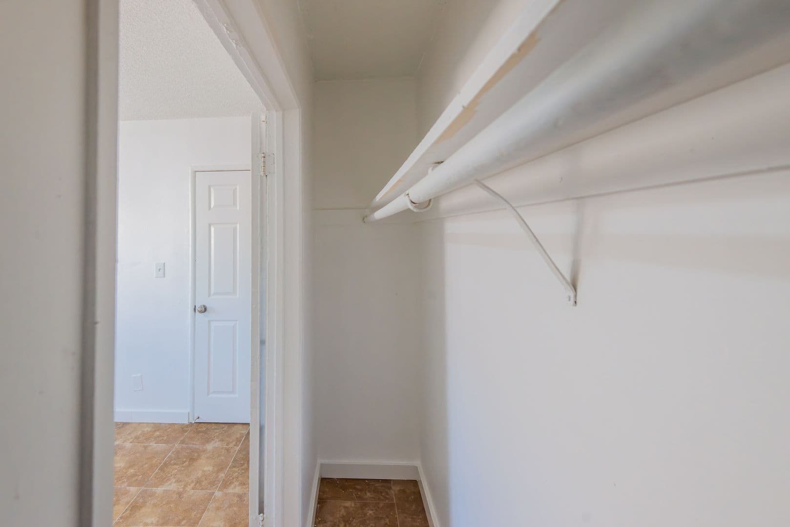 North Hollywood Apartment: 13135 Vanowen Street