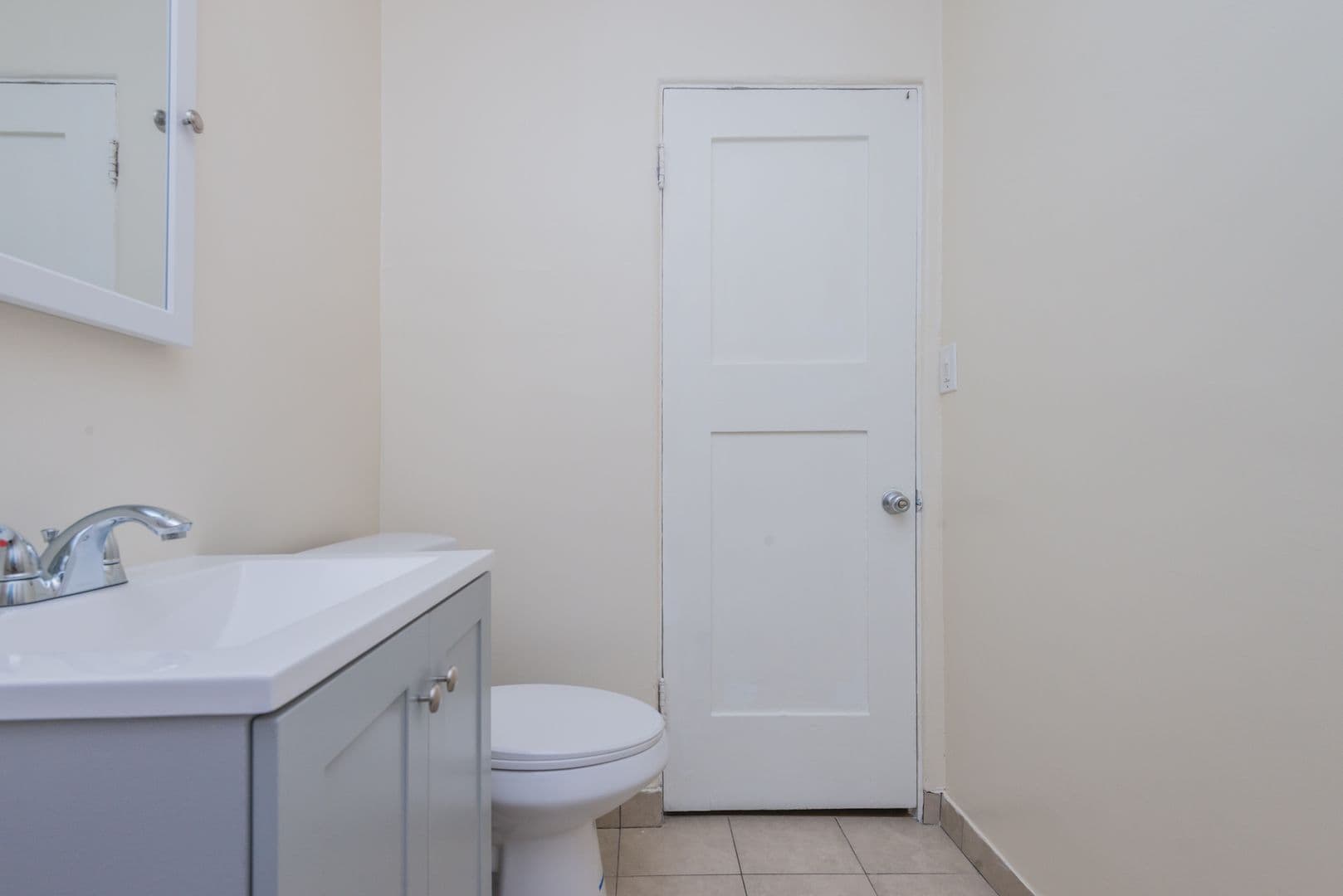 Los Angeles Apartment: 1225 North Citrus Ave.
