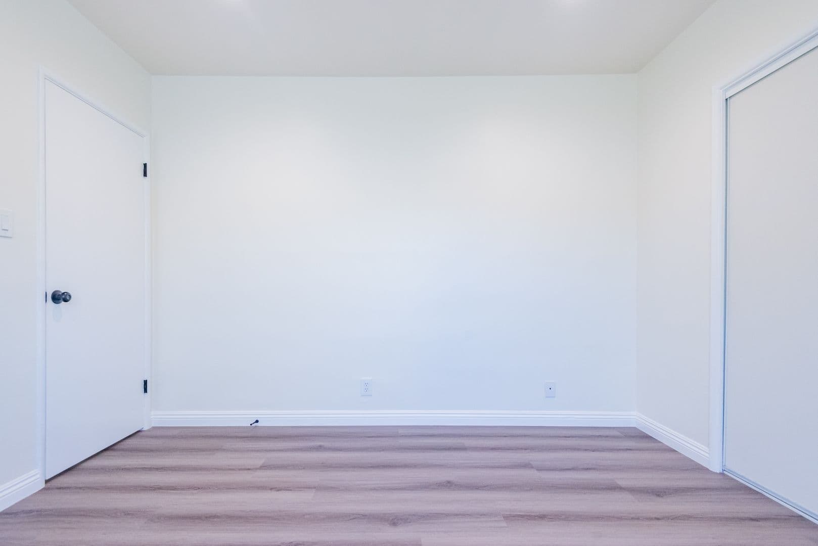 Redondo Beach Apartment: 2107 Pullman Lane