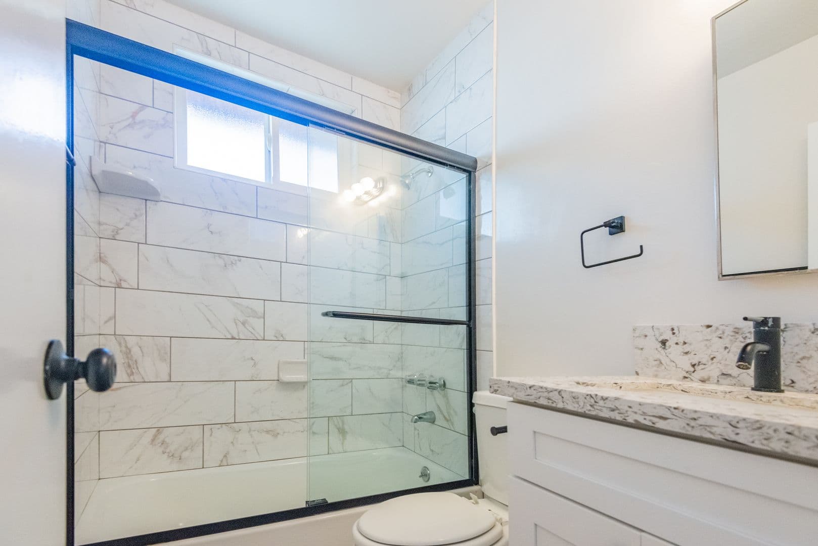 Redondo Beach Apartment: 2107 Pullman Lane