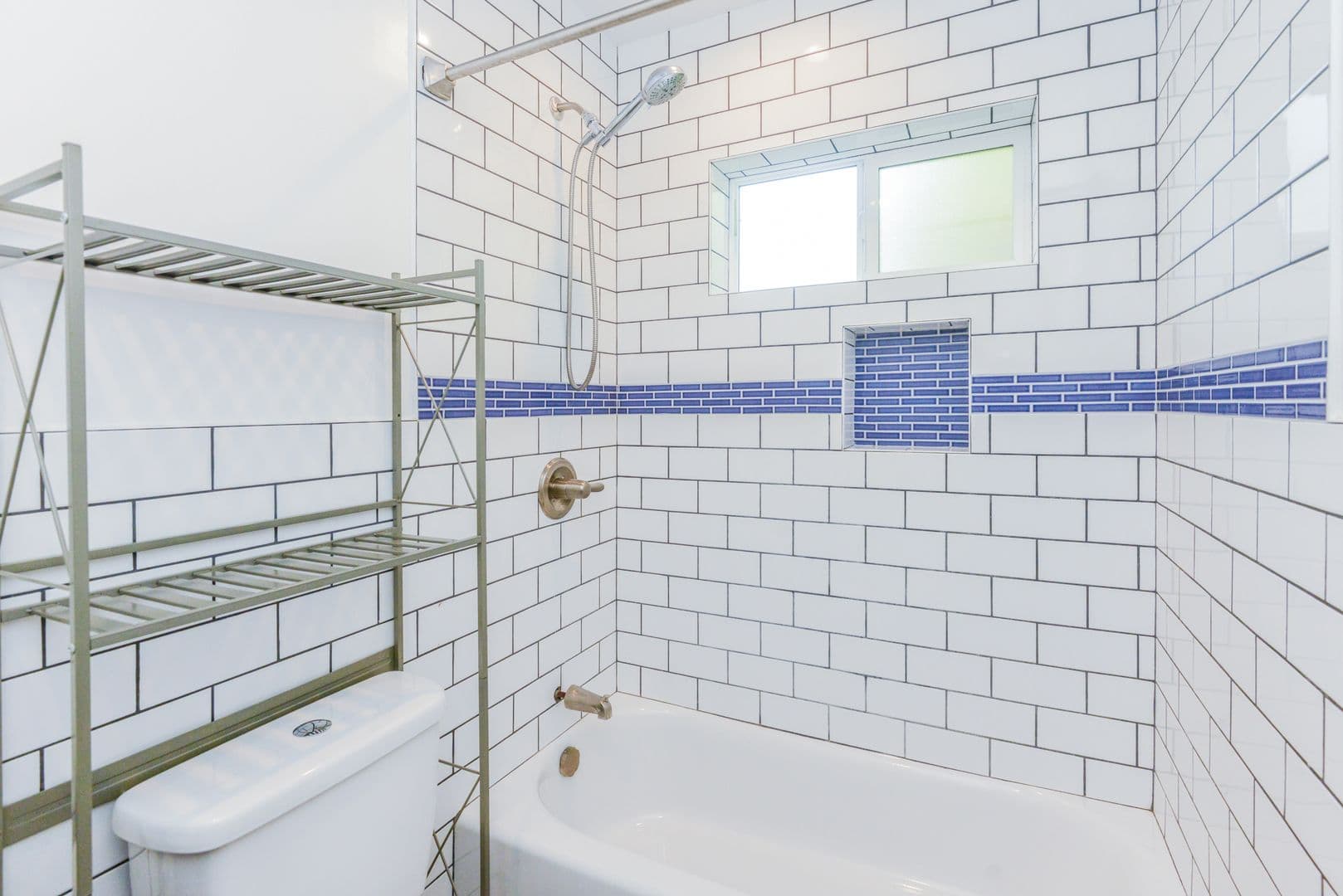 Los Angeles Apartment: 8972 W 24th St