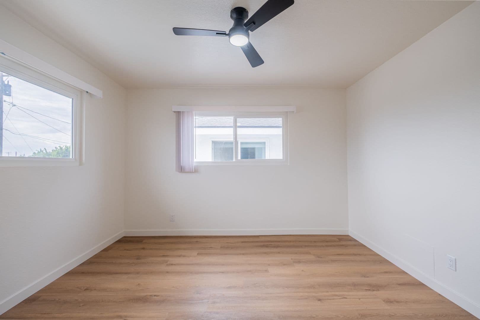 Torrance Apartment: 4712 Del Amo Blvd
