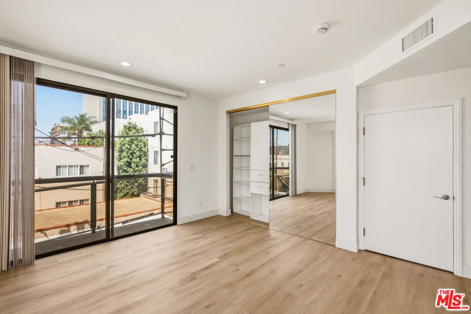 Beverly Hills Condo: 121 South Canon Drive