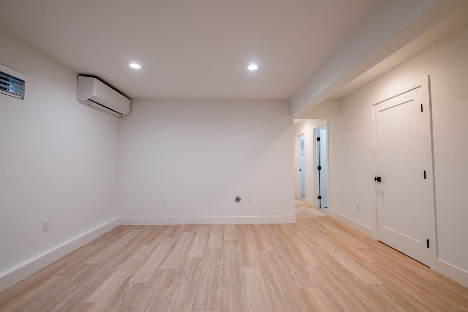 Redondo Beach Apartment: 2107 Pullman Lane