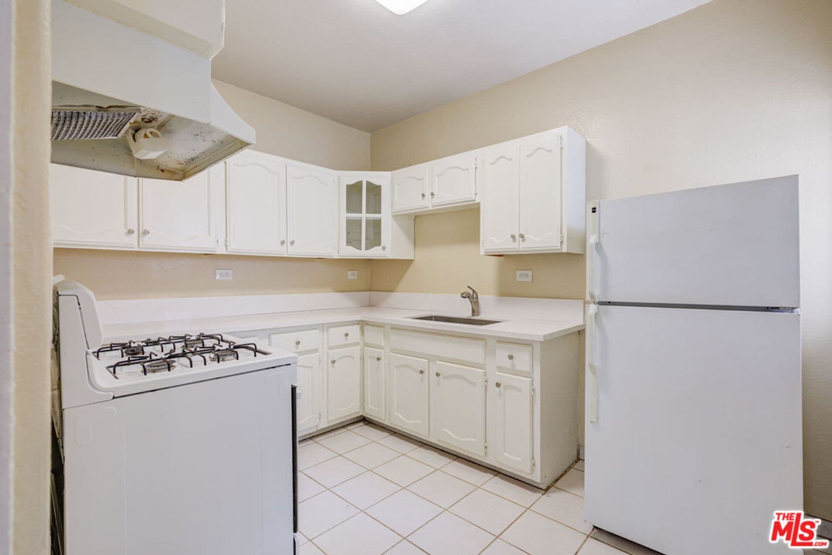 Los Angeles Apartment: 1492 Silver Lake Blvd