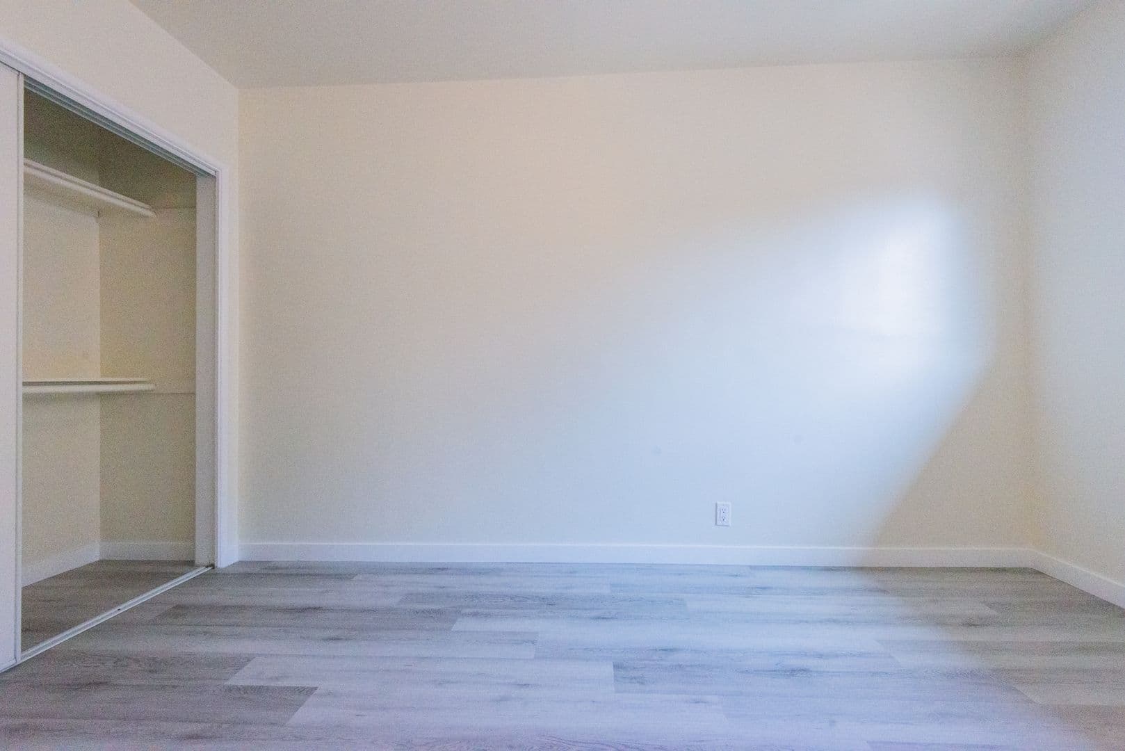 Redondo Beach Apartment: 2107 Pullman Lane
