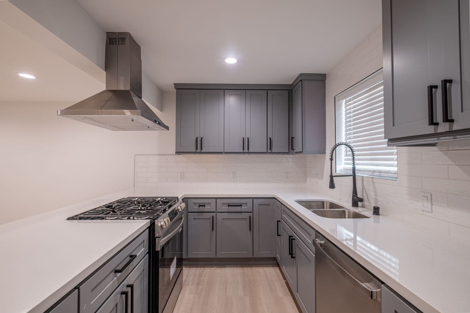 Redondo Beach Apartment: 2107 Pullman Lane
