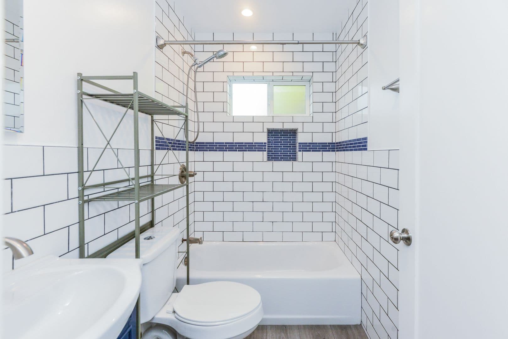 Los Angeles Apartment: 8972 W 24th St