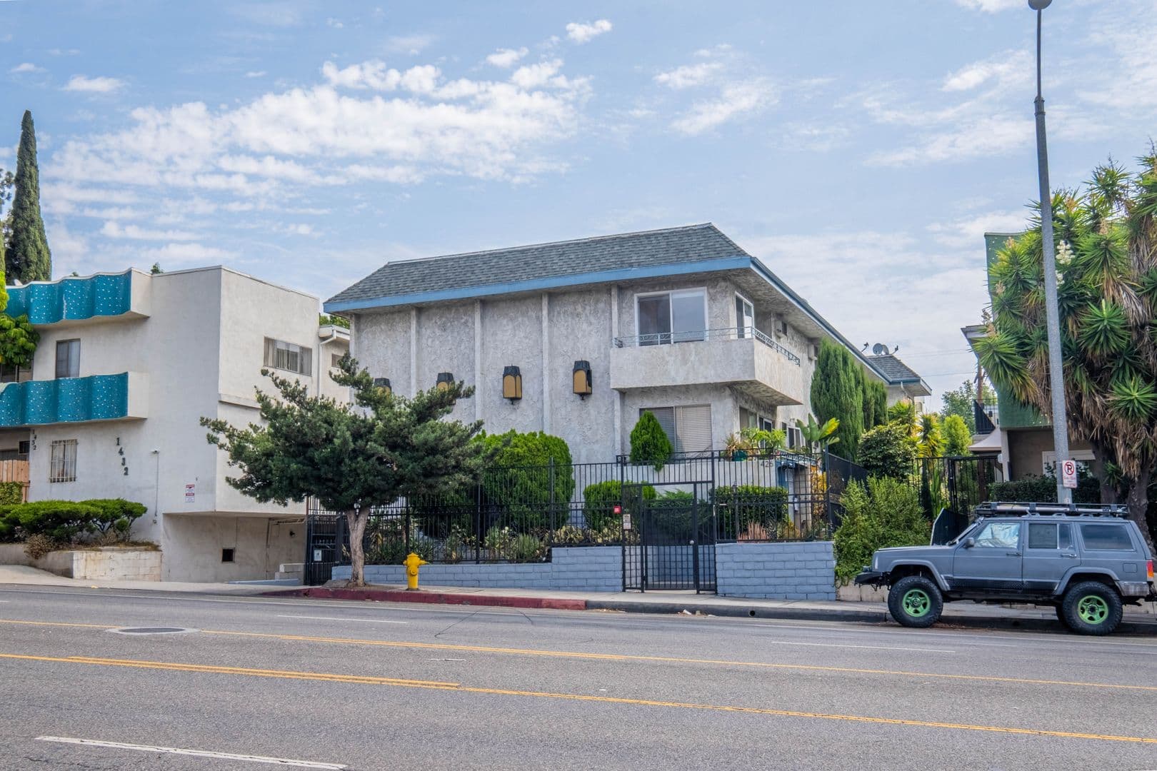 Los Angeles Apartment: 1426 N. Fairfax Avenue